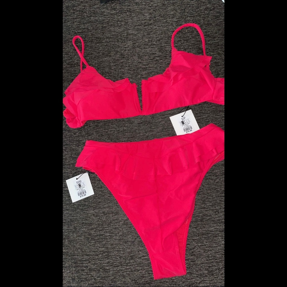 2 piece. READ DESCRIPTION!!!!